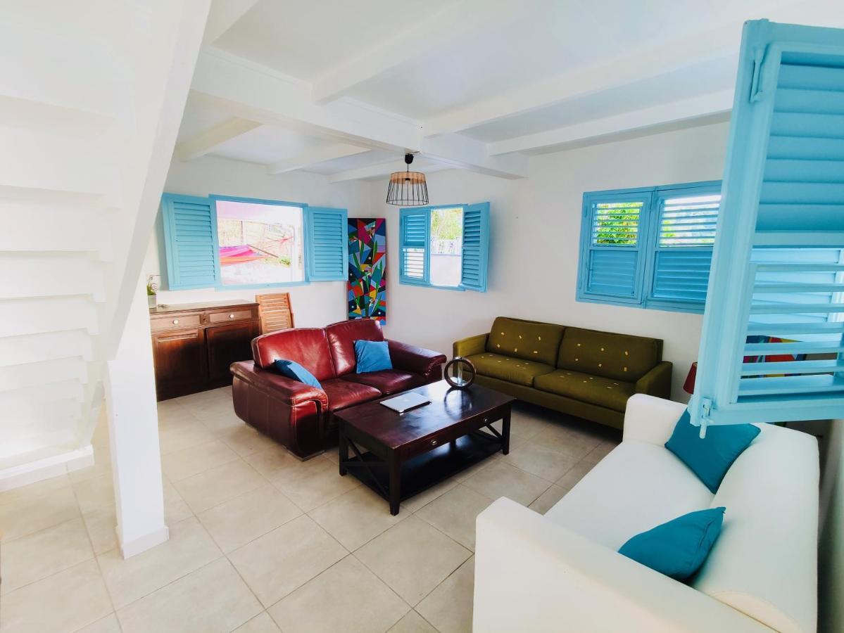 Location Maison Bleue Avec Piscine Privative Au Carbet Martinique 勒卡尔贝 外观 照片