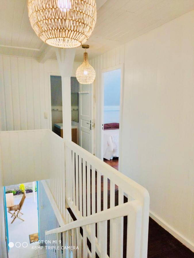 Location Maison Bleue Avec Piscine Privative Au Carbet Martinique 勒卡尔贝 外观 照片